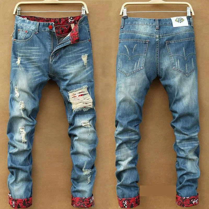 VINTAGE DISTRESSED PLEATED JEANS 732 design